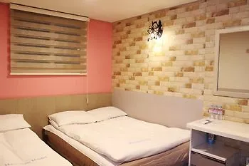 Dongdaemun Guesthouse Seoul South Korea