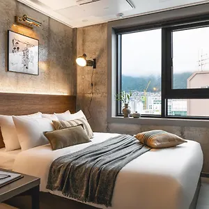  Apartment Urbanstay Boutique Nampo Biff South Korea